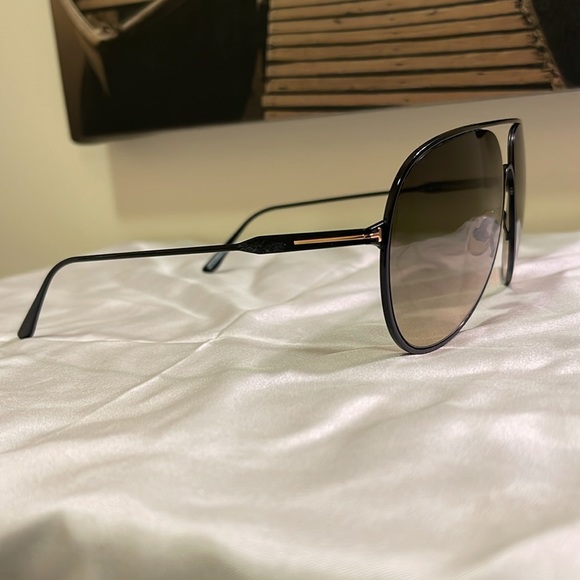 TOM FORD Alec Metal Aviator Sunglasses - Picture 2 of 13